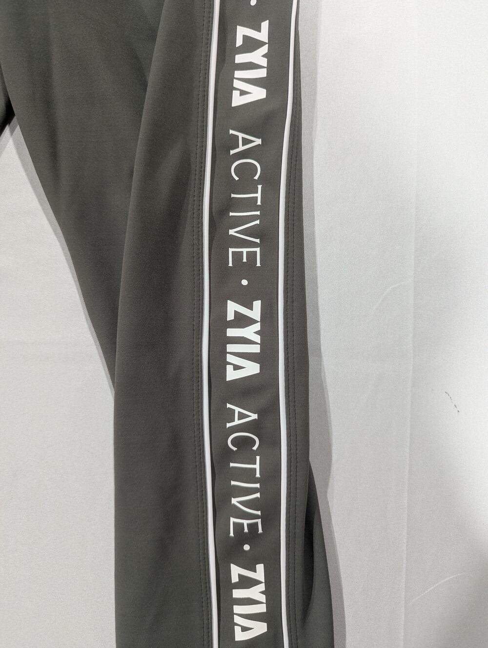ZYIA Active Leggings Womens 6-8 Green Side Stripe Logo High Rise Crop Athletic